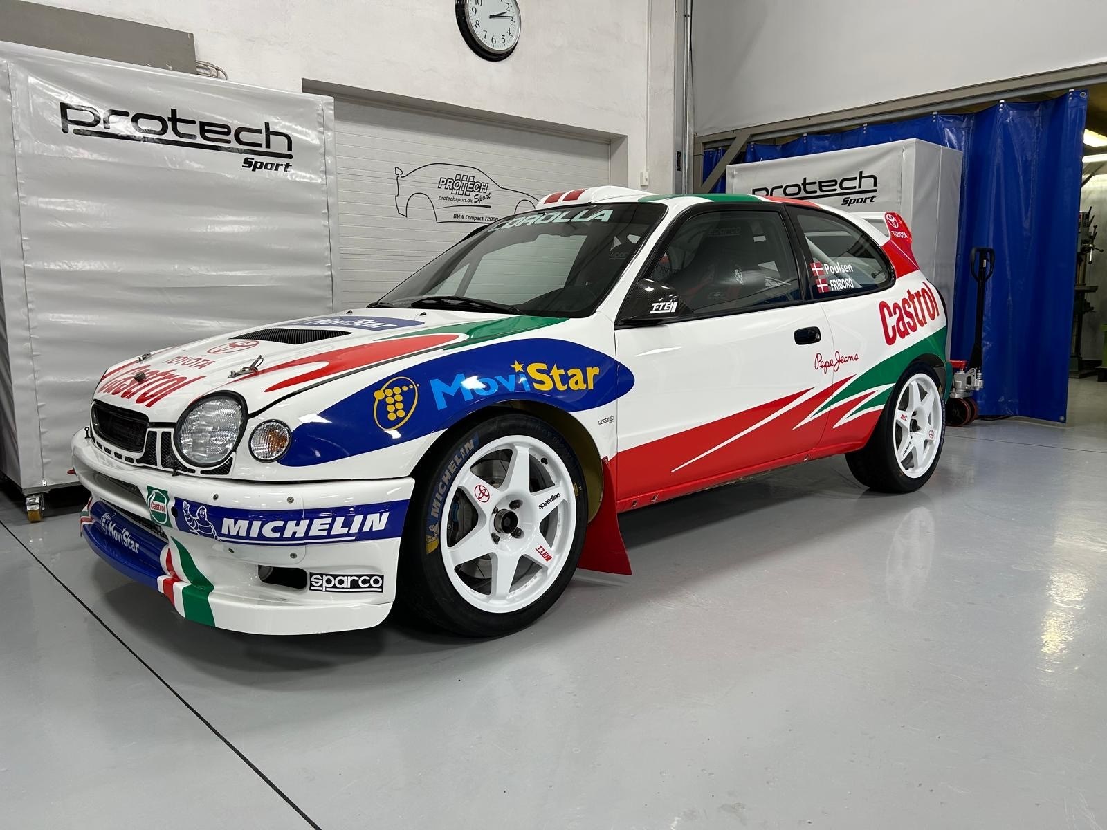 <h1 style="color:white;">RALLY BILER</h1>
<p>Rally biler tilsalg</p>
<img class="icon" style="padding-top:40px; padding-bottom:40px;" 
src="/files/d5da196d-65ab-4da7-9e2a-206a8e33459c/p-logo2.png" 
/>